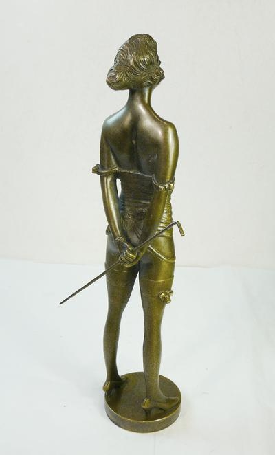 Статуэтка "Девушка с тростью". "Венская бронза". Клеймо.