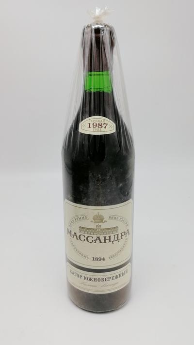 Винный напиток красный 1987 "Кагор южнобережный". Изготовлен из винограда Саперави. Год урожая 1987. Завод "Массандра" (Крым).