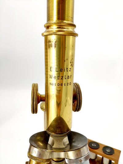 Микроскоп "Leitz Wetzlar". Германия. XIX век.