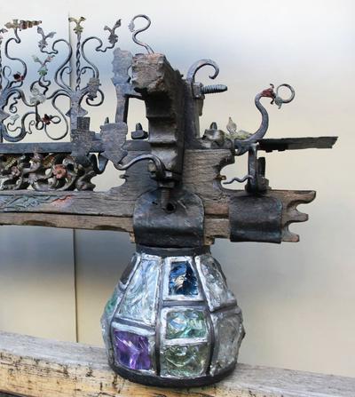 Лампа в стиле "Arts &amp; Crafts" (Движение искусств и ремесел). Западная Европа. Вторая половина XIX века.