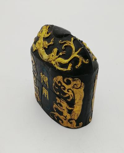 Коллекционный брусок китайской туши в виде портовой печати. Китай, о. Хайнань. Конец XVIII века.