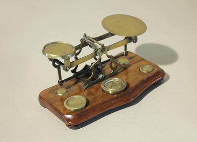 Весы почтовые. Западная Европа. Конец XIX - начало ХХ век.