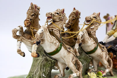 Скульптура "Золушка в карете". Фарфор "Каподимонте", Италия. Начало XX века.