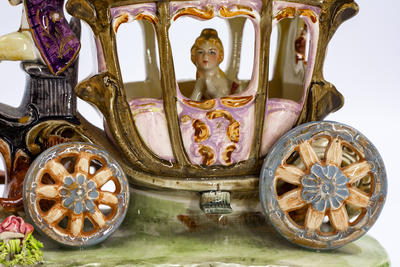 Скульптура "Золушка в карете". Фарфор "Каподимонте", Италия. Начало XX века.