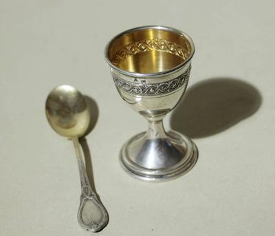 Пашотница в футляре. Северная Европа. Серебро 833°. XIX век.